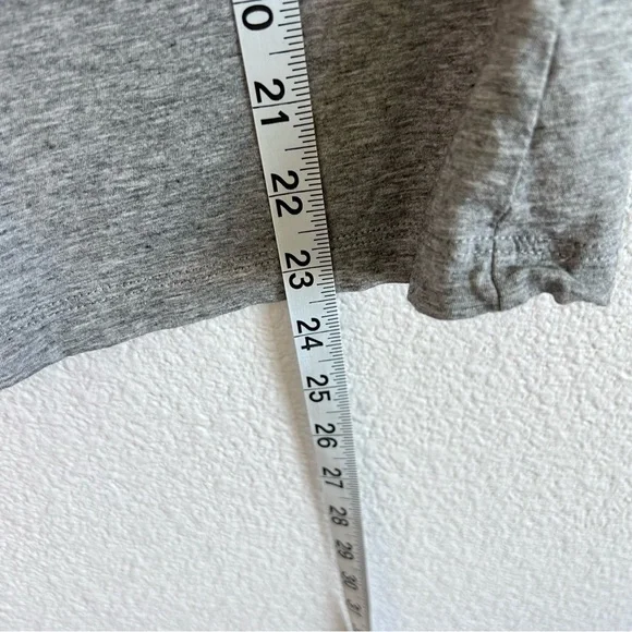 Cuyana Women’s Pima Cotton Scoop Neck Short Sleeve Tee - Picture 7 of 11